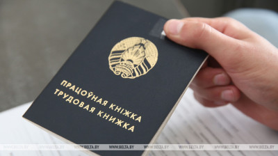 "В прошлом году получил 1200, в этом обещают больше". Подростки рассказали, где планируют работать летом