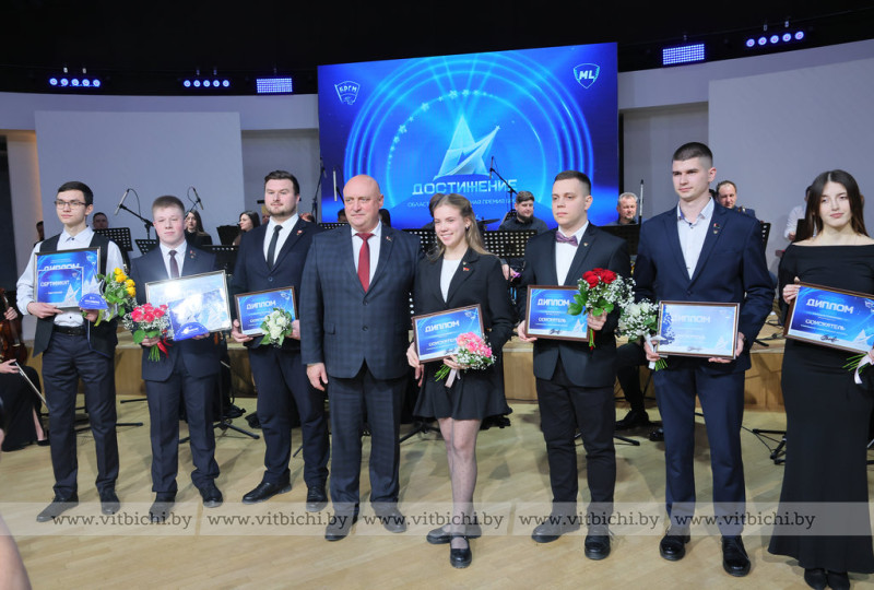 В Витебске чествовали победителей областной молодежной премии БРСМ «Достижение»