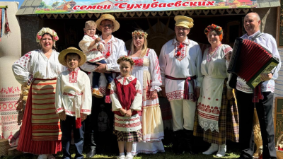 С богатой душой белорусской. Как проходят финальные состязания "Властелина села-2025" в Горках