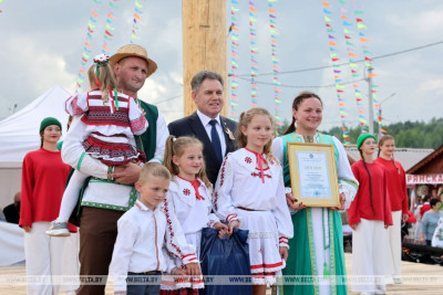 Семья из Костюковичского района стала победителем проекта "Властелин села - 2026"