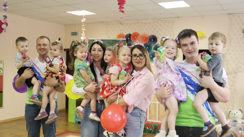 В преддверии Международного дня защиты детей в Гомельском областном доме ребенка для детей с поражением ЦНС и нарушениями психики прошла удивительно теплая и трогательная акция «Время добра»