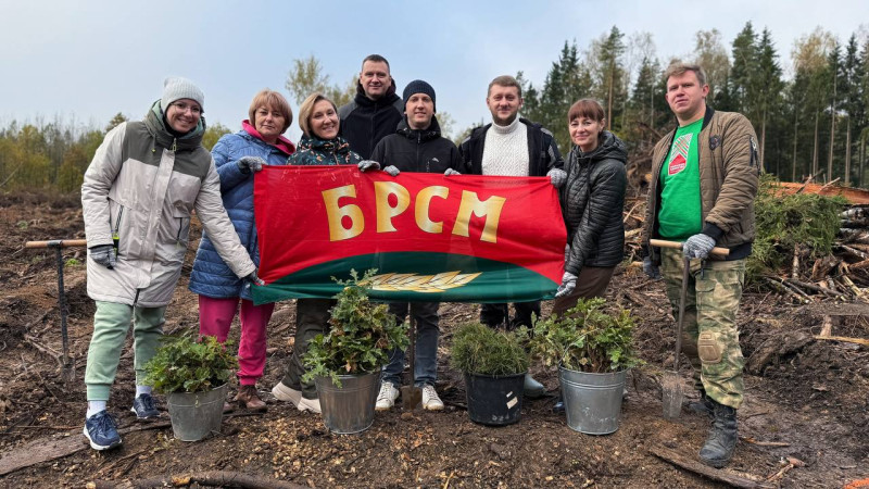 Республиканская акция «Единый день озеленения» Республиканская акция «Единый день озеленения»