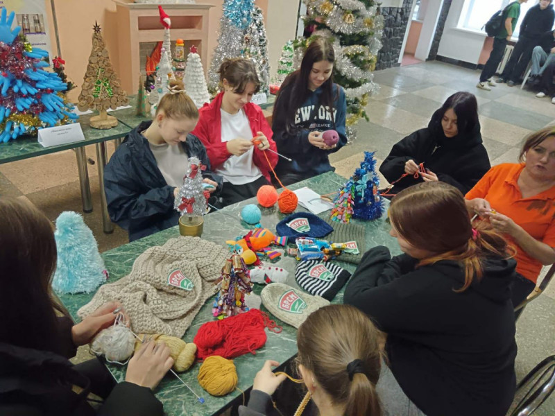 Акция «Цепочка добра» прошла в Минском государственном колледже техники и технологий строительства
